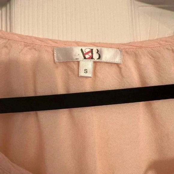 Embroidered pink blouse with yellow and blue size S - Picture 5 of 5